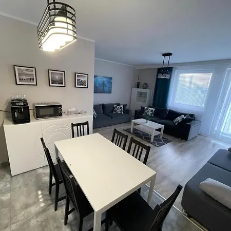 Blizej Morza Deluxe Apartmenty アパート コウォブジェク
