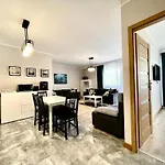 Daire Blizej Morza Deluxe Apartmenty *