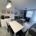 Blizej Morza Deluxe Apartmenty Daire Kolobrzeg